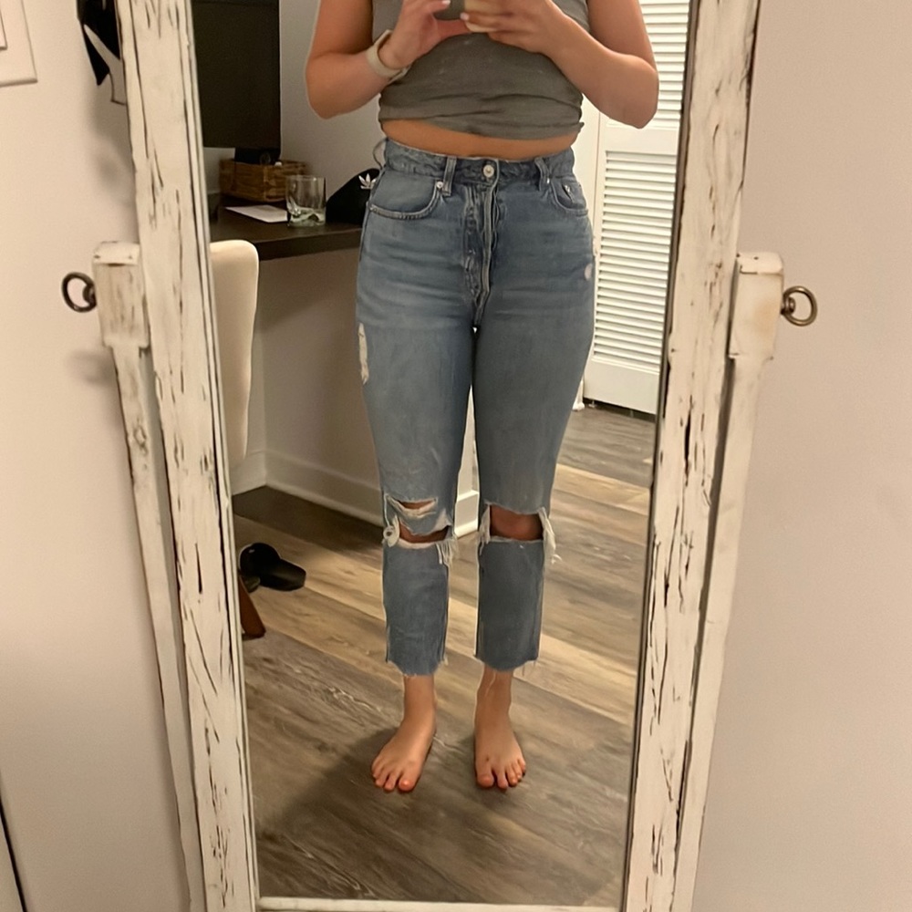 H&M Size 4 cropped jeans
